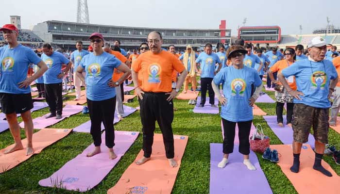Thousands join Yoga Day celebrations in city