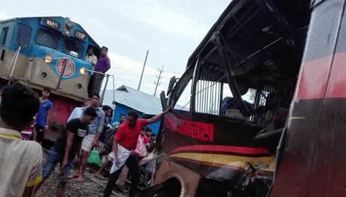 2 killed as train rams bus at Ctg rail crossing