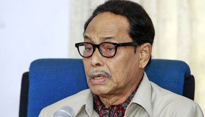 Ershad doesn't cast vote