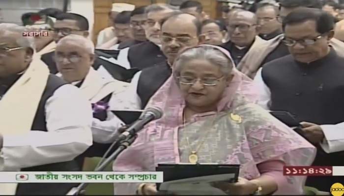 Newly-elected MPs take oath