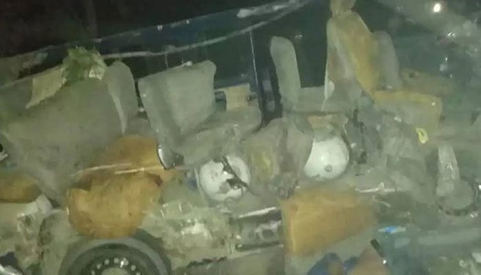 Bus-microbus collision kills 8 in Chittagong