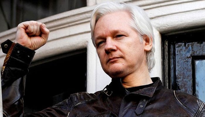 Wikileaks co-founder Julian Assange arrested