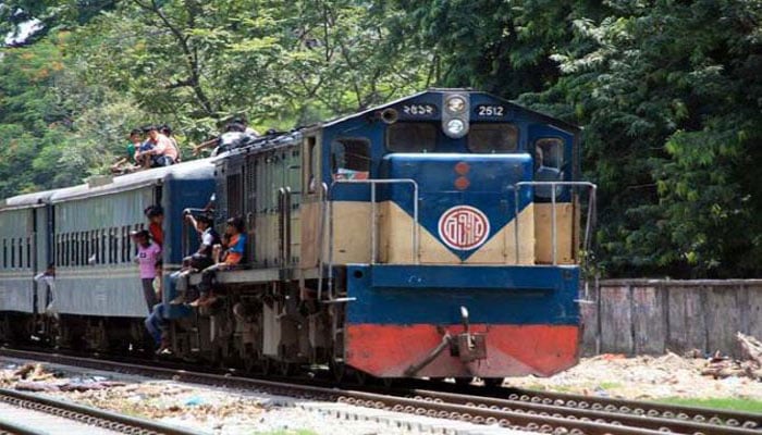 Derailment halts Dhaka’s rail link with northern, southern districts