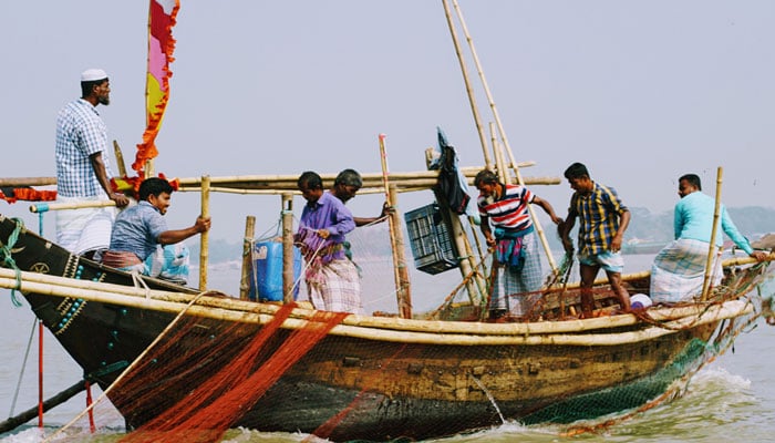 Integrate SDG14 and Blue Economy