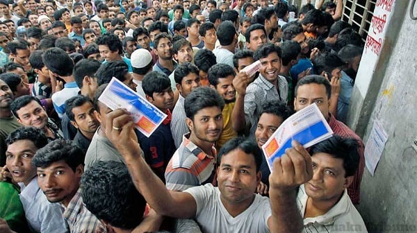Huge crowd at bus counters as advance Eid ticket sales begin