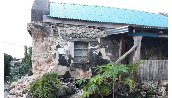 8 killed in quake, aftershocks in Philippines