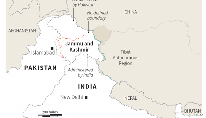 India formally divides Jammu and Kashmir state
