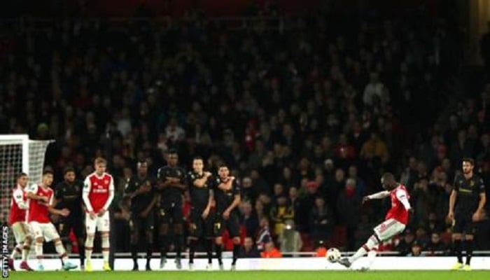 Pepe hits last-minute Arsenal winner