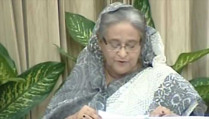 PM pays homage to Bangabandhu, four national leaders
