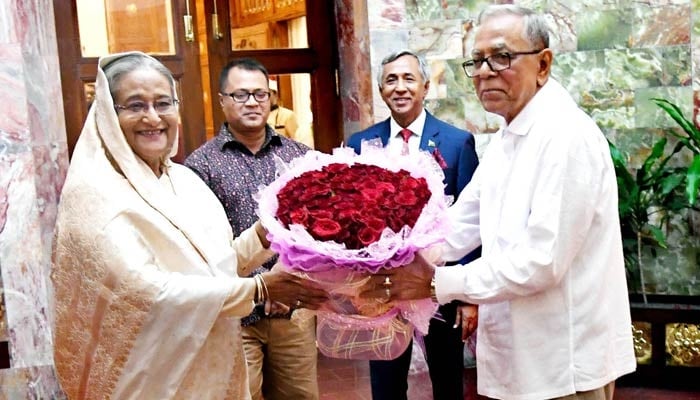 PM meets President