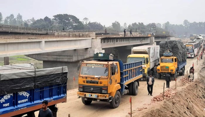 Road communications with northern districts begin