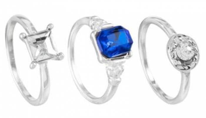 Poundland sells 40,000 engagement rings ahead of Valentine's Day