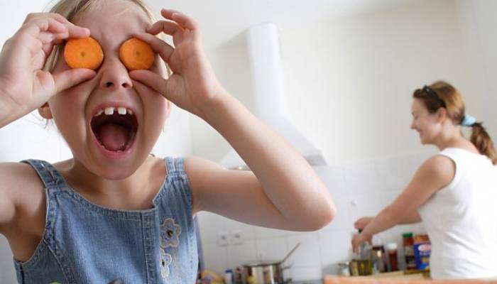 How to encourage kids to eat healthy food