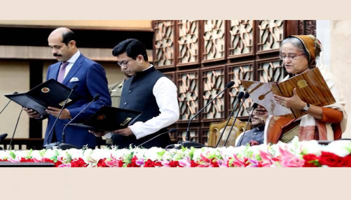 Dhaka elect-mayors Taposh, Atiqul take oath