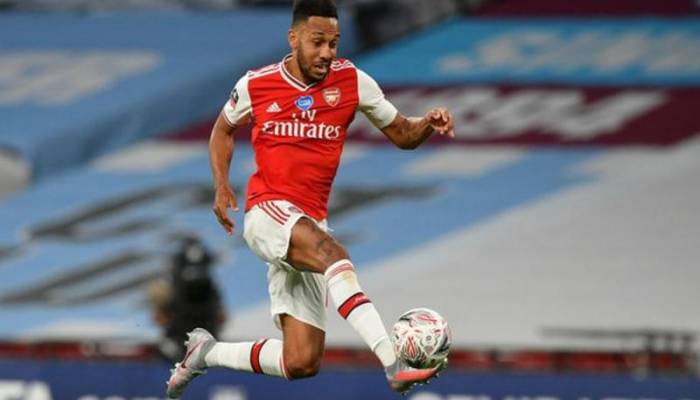 Arsenal beat Man City to reach FA Cup final