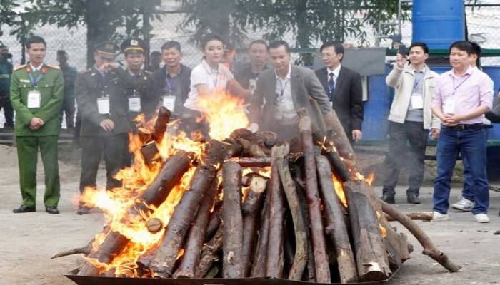 Vietnam bans wildlife trade
