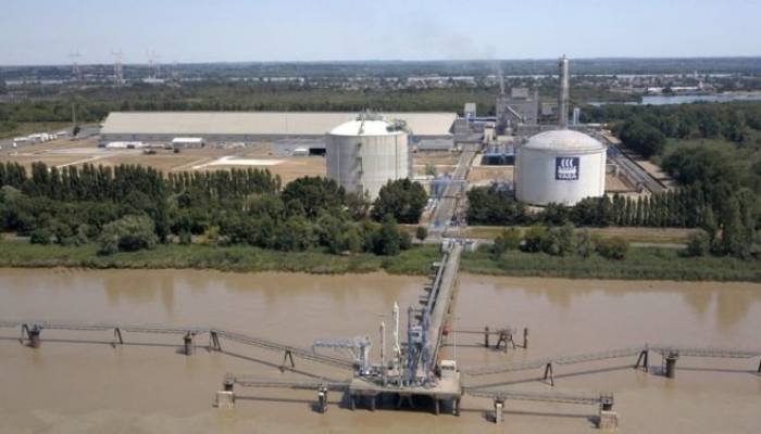 Where around the world is ammonium nitrate stored?