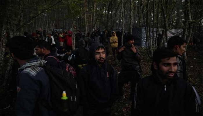 Bangladeshi migrants stranded in Bosnia forest
