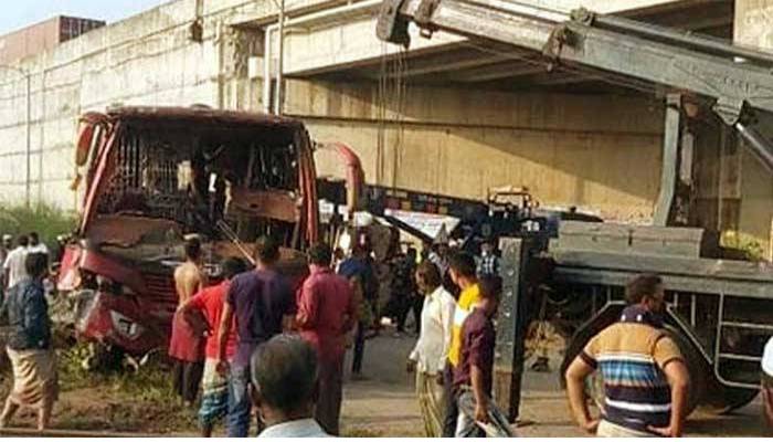 3 killed in Feni bus-train collision