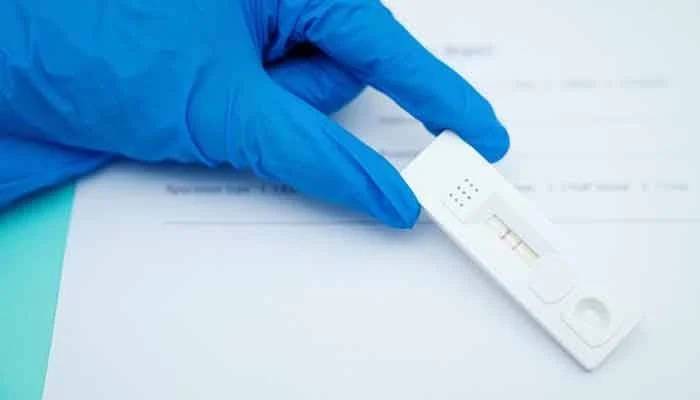 Antigen tests for COVID-19 begin in 10 districts