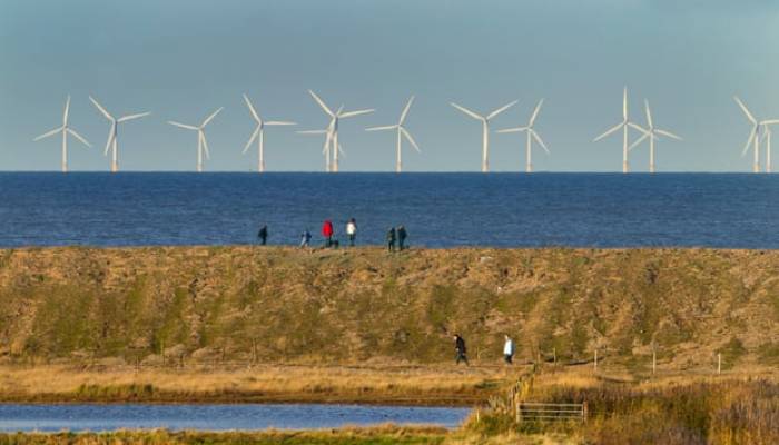 Windfarms in Great Britain break record for clean power generation