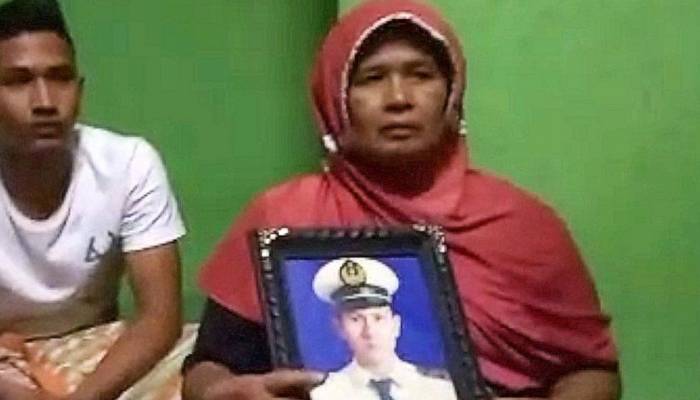 'Kind' pilot and newly-weds among air crash missing