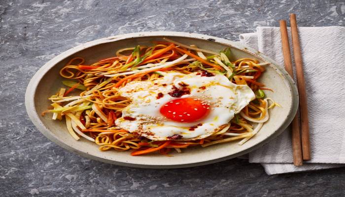 Thomasina Miers' recipe for hangover noodles and crispy eggs
