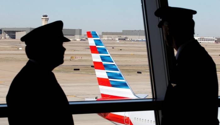 More than half of world's airline pilots no longer flying: survey