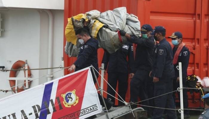Indonesia plane crash black boxes located