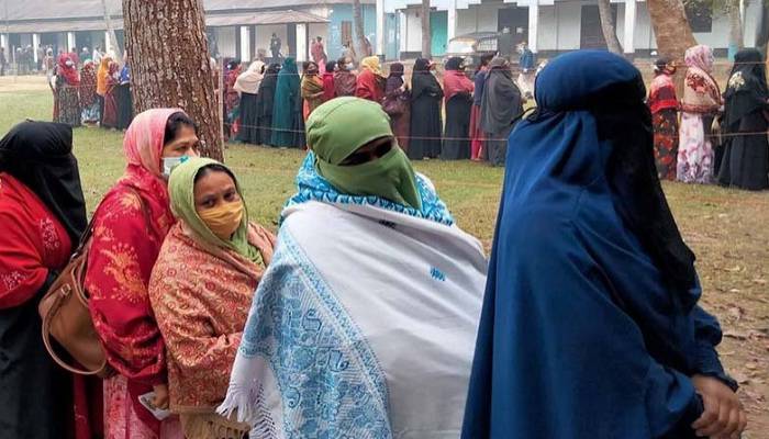 Voting in 63 municipalities ends amid sporadic clashes, boycotts
