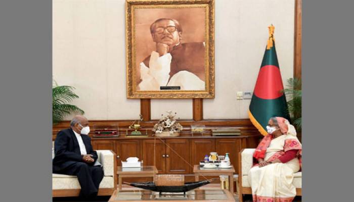 PM seeks more Sri Lankan investment in SEZs