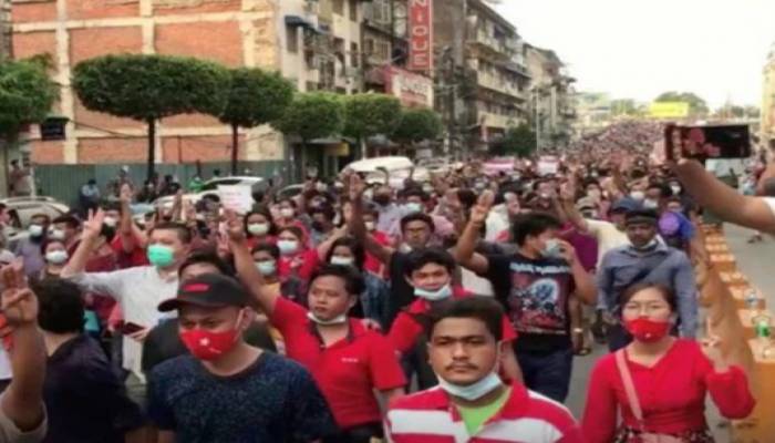 Thousands rally in Yangon against Myanmar coup