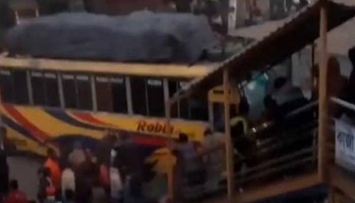 2 killed as bus ploughs into waiting passengers