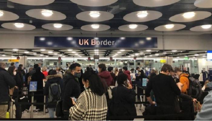 Britain will not introduce Covid-19 vaccine passports