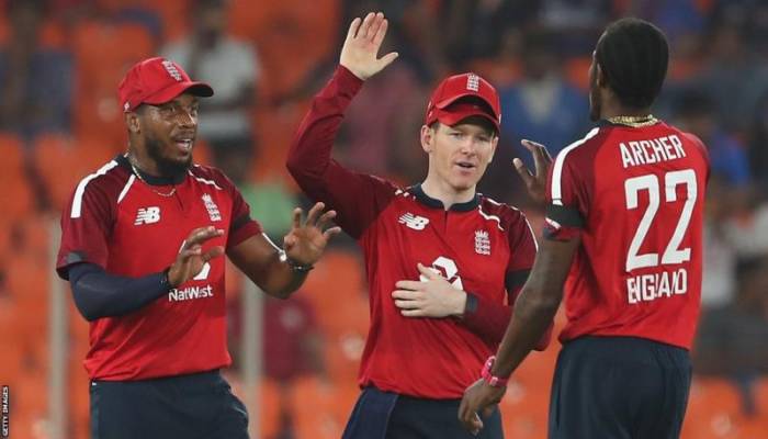 Superb England crush India in first T20