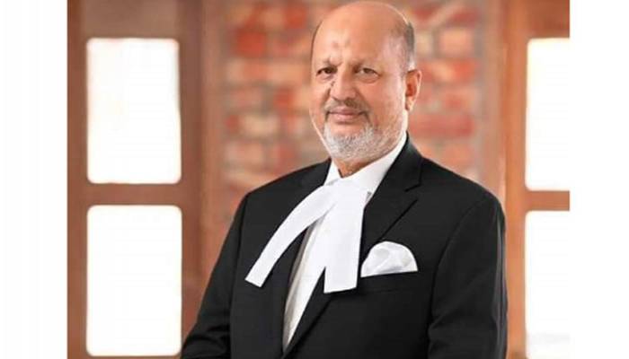 Abdul Matin Khasru on life support