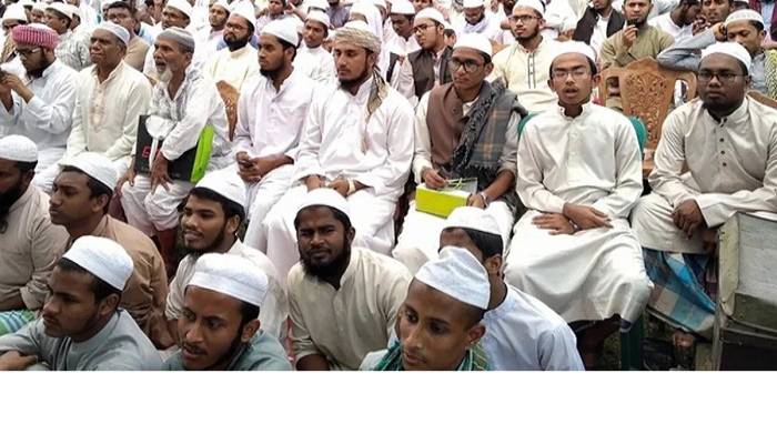 Politics at Qawmi madrasas banned