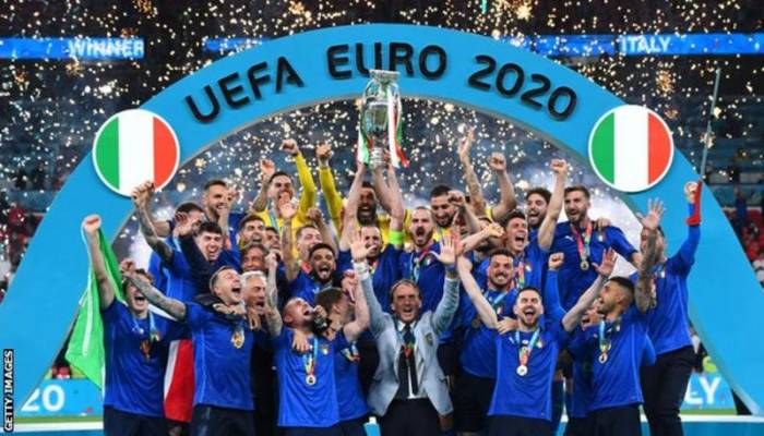 Euro 2020 Cup goes to Rome