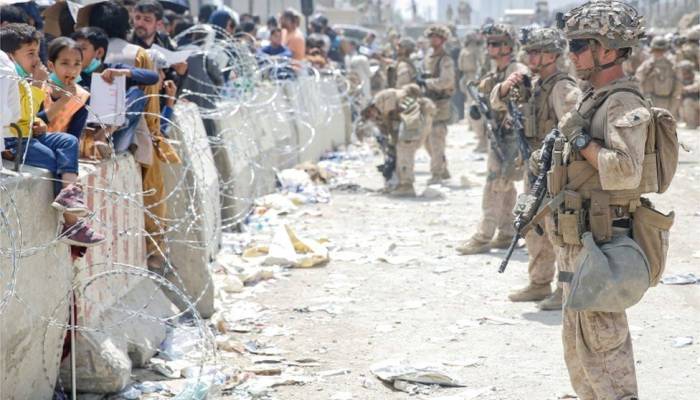 US fears risk of Islamic State attack at Kabul airport