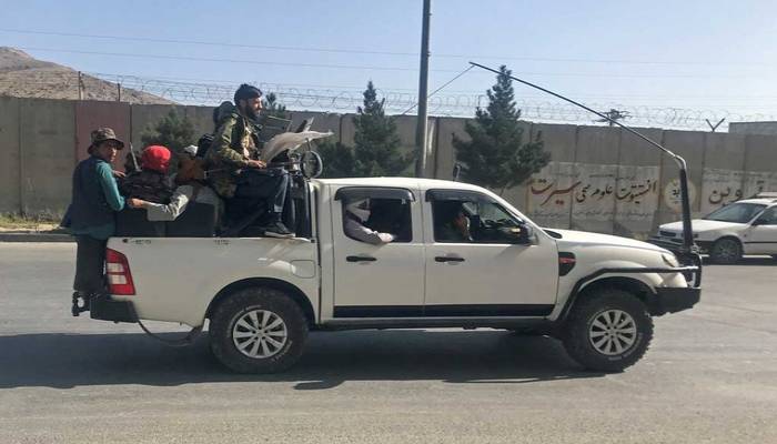 Shops close, security guards flee in Afghan capital