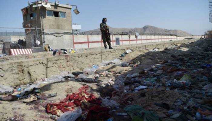 US tells citizens to leave Kabul airport gates 'immediately'