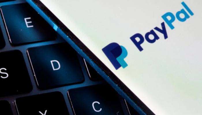 PayPal joins mad rush to buy pay-later now