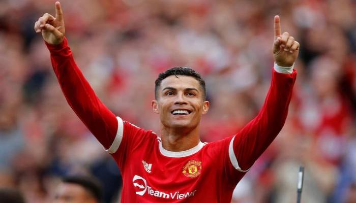 Ronaldo leapfrogs Messi in Forbes list of top-earning players