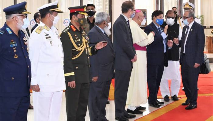 President returns home from UK