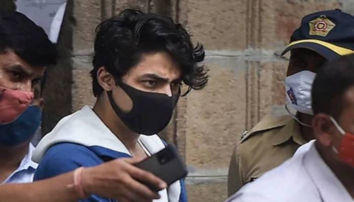 Aryan Khan reunites with Shah Rukh Khan-Gauri Khan