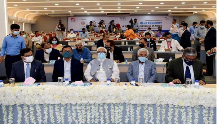 Billion dollars export possible from blue economy: Salman
