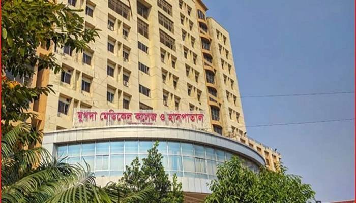 Fire at Mugda Hospital, at least 10 burnt