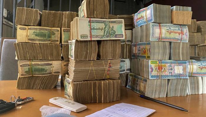 Myanmar's economic crisis fuels underground currency trading