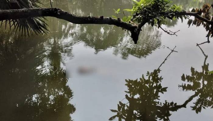 Bodies of parents, daughter found in Khulna pond