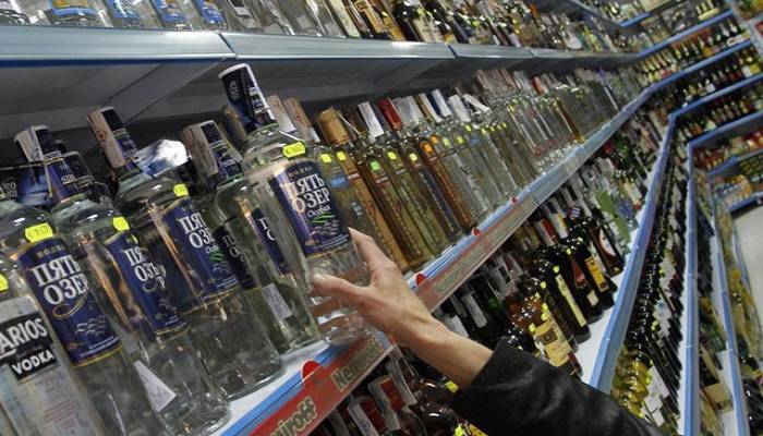 Alcohol poisoning leaves 26 dead in Russia